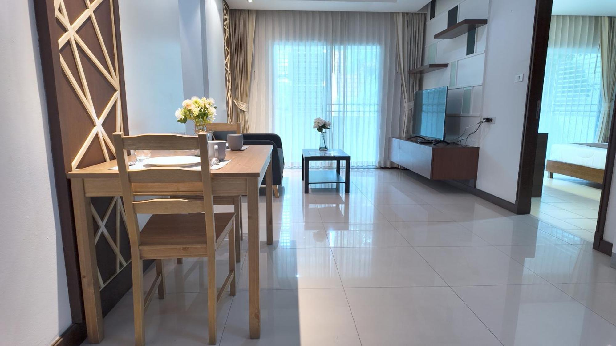 Charan Tower Residences By Aspira Bangkok Exterior photo